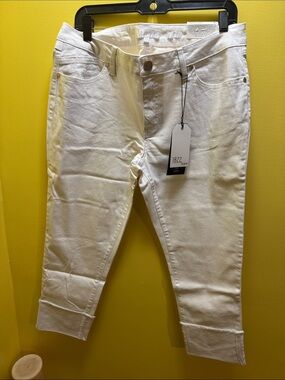 NWT 1822 crop cuff jeans size 14.